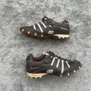 Sketchers the incredible elastika sneakers